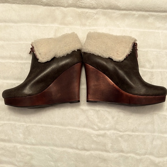 NEW Matt Bernson Brown Leather Zip Wedge Heel Bootie w/ Faux Sherpa Trim - Picture 9 of 16